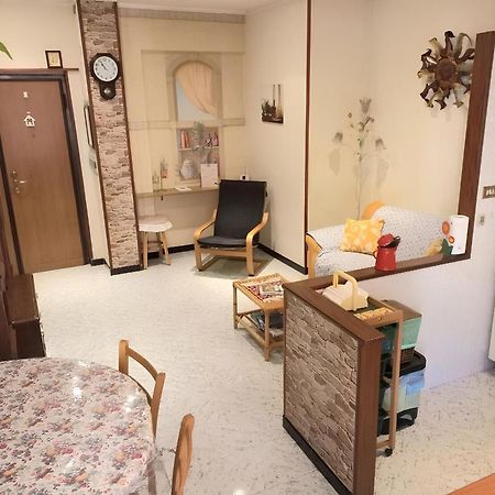 شقة A Casa Di Mori روما الغرفة الصورة